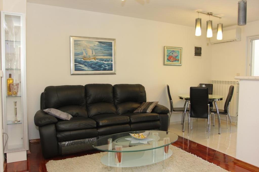 Holiday House Pine Tree Nerezisca Εξωτερικό φωτογραφία