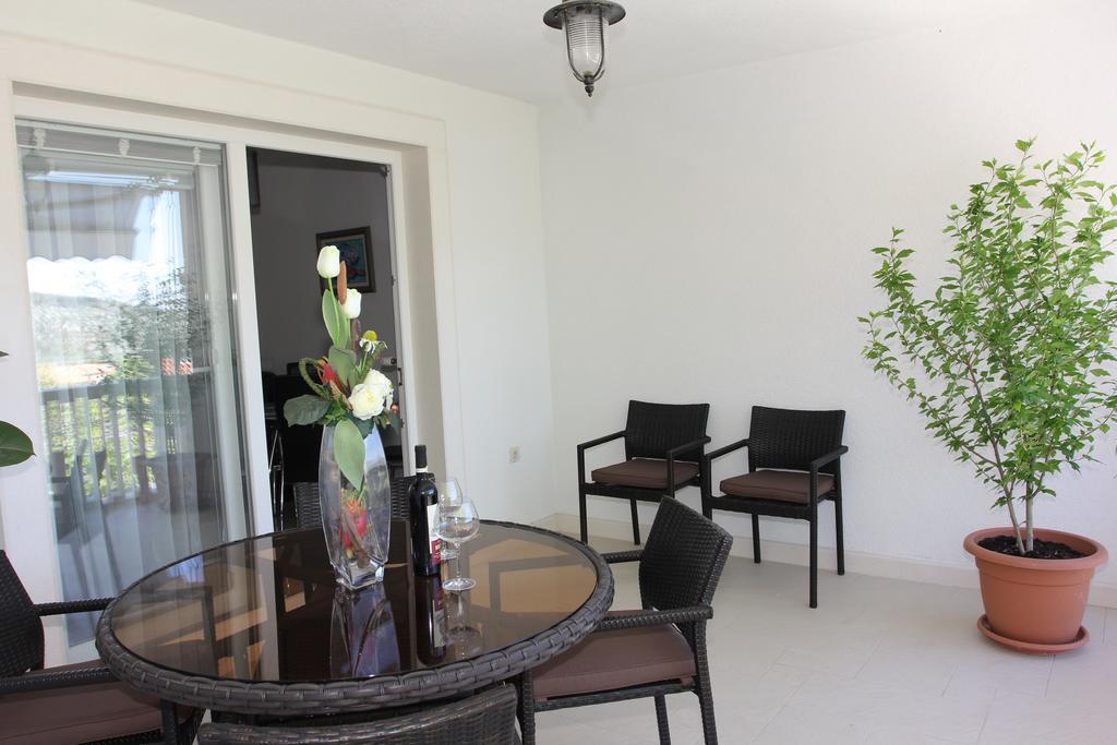 Holiday House Pine Tree Nerezisca Εξωτερικό φωτογραφία