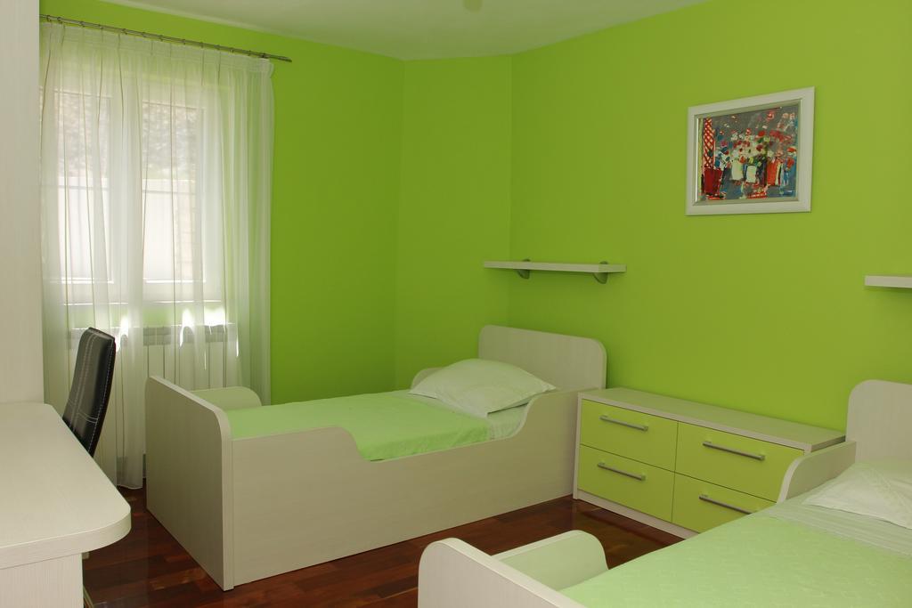 Holiday House Pine Tree Nerezisca Εξωτερικό φωτογραφία